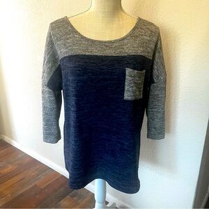 Corvia brand long-sleeve shirt. Size Medium